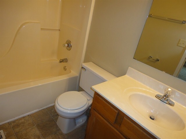 Building Photo - 6055 Polonius Ct