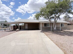 Building Photo - 208 N 100th Pl