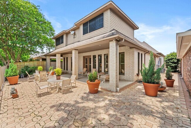 Building Photo - 4513 Country Club View