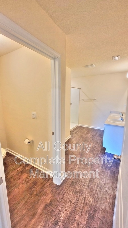 Building Photo - 121 Aveiro Wy
