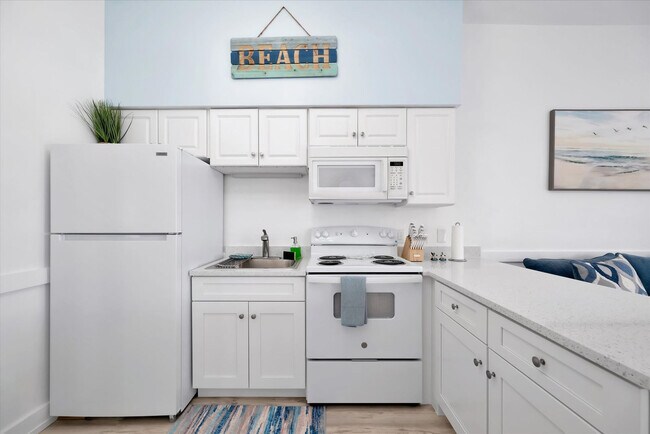 Building Photo - 711 E Gulf Blvd