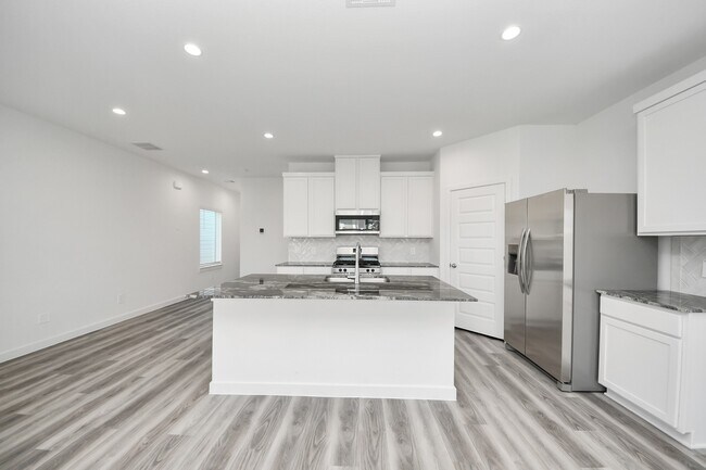 Building Photo - 10326 Penryn Frst Trl