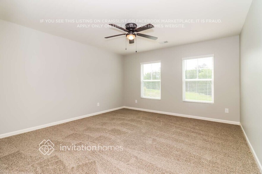 Building Photo - 61 Durana Ln