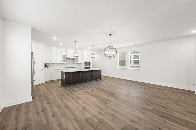 Building Photo - 3040 Poplar Farms Dr