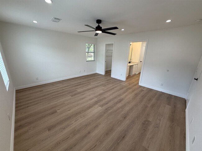 Building Photo - 24010 Perkins Rd