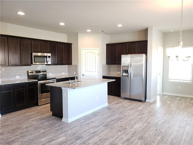 Building Photo - 1500 Ferryman Dr