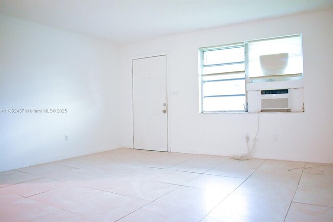 Primary Photo - 2265 NW 98th St