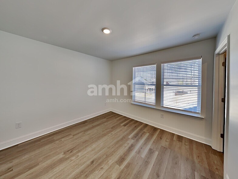 Building Photo - 1469 Aquamarine Dr