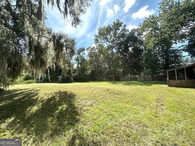 Building Photo - 233 Ridge Rd