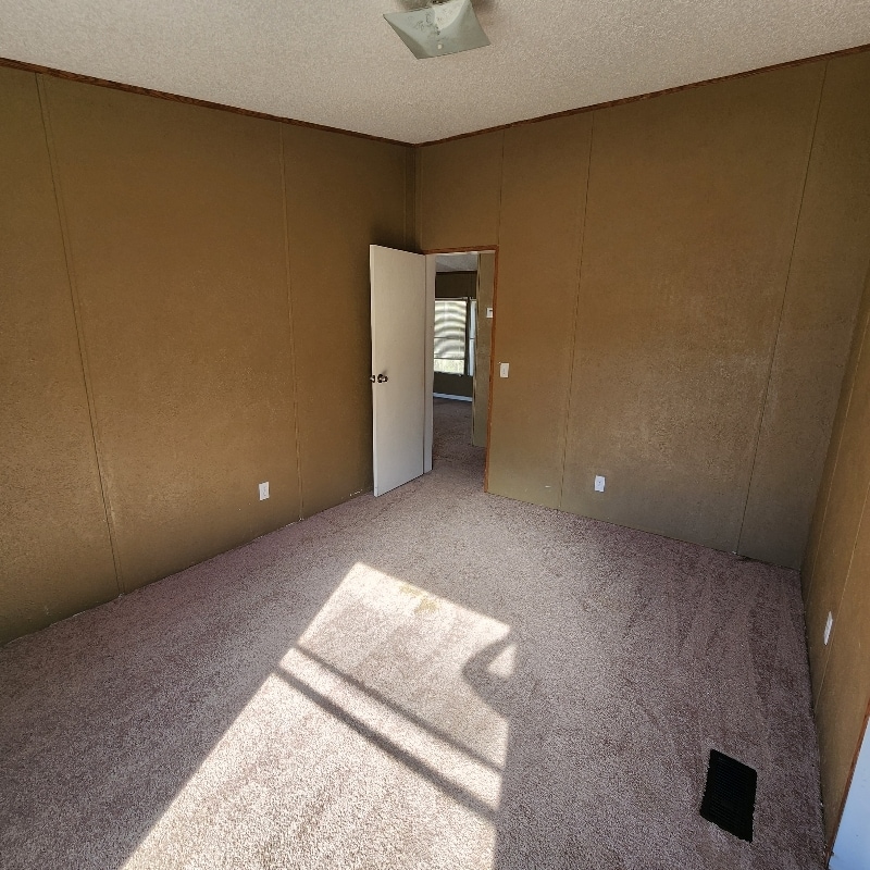 Building Photo - 15271 Country W Dr