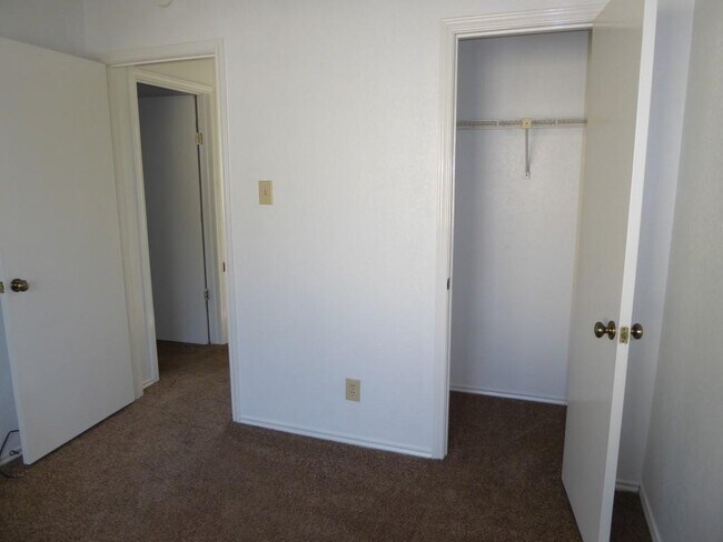 Building Photo - 9102 Sanger Dr
