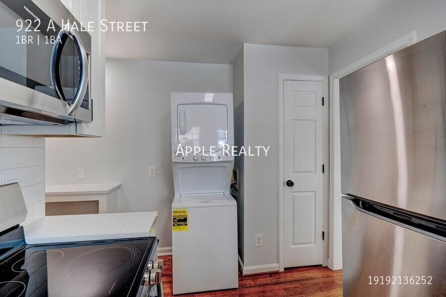 Building Photo - 922 Hale St