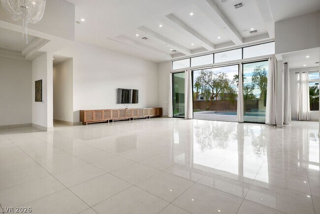 Building Photo - 7434 Yonie Ct