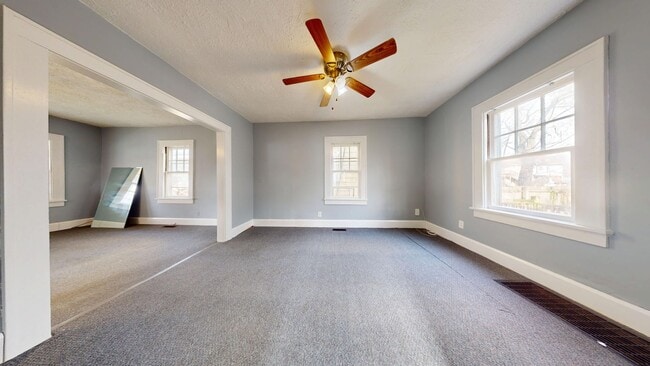 Building Photo - 3bedroom in Mansfield Schools