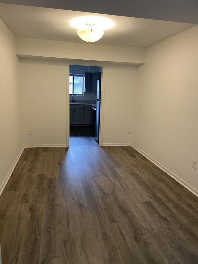 Building Photo - 161 Harvest Dr