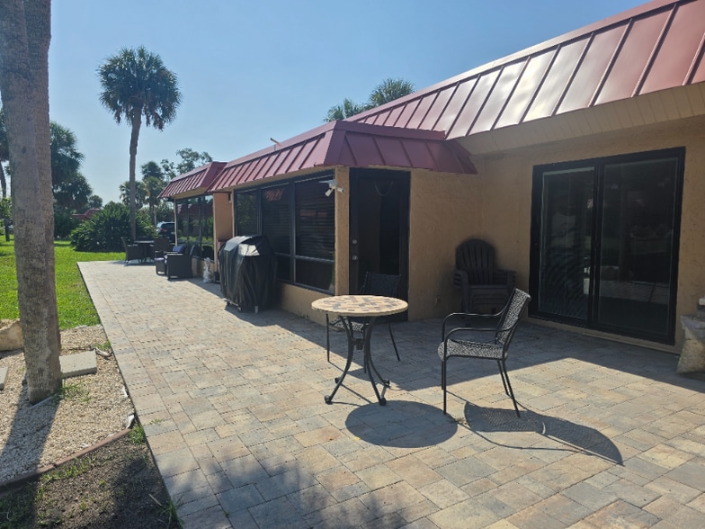 Building Photo - 9608 Valencia Cove