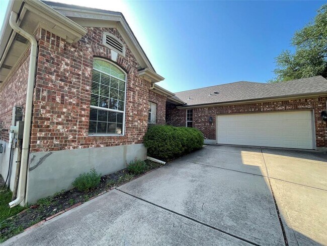 Building Photo - 16901 Ennis Trail