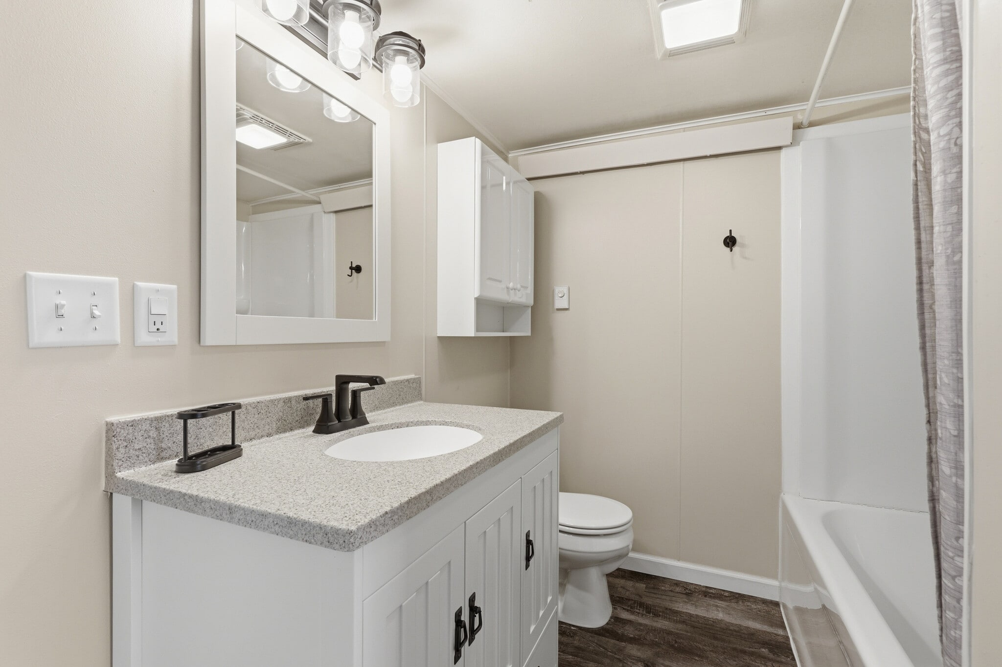 Building Photo - 727 Fairview St