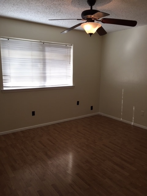 Building Photo - 421 San Mateo Dr