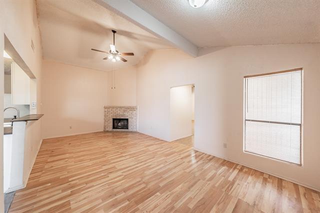 Building Photo - 103 W Timberview Ln