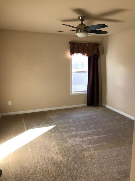 Building Photo - 480 Meadow Hill Dr