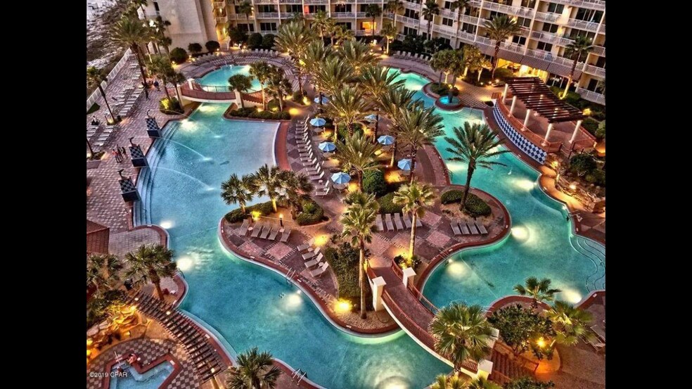 Building Photo - 9900 S Thomas Dr