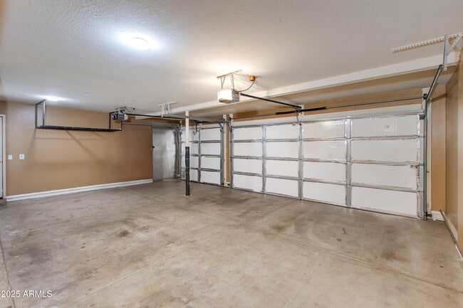 Building Photo - 18207 N 46th St