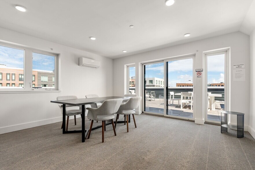 Building Photo - 50 Hichborn St