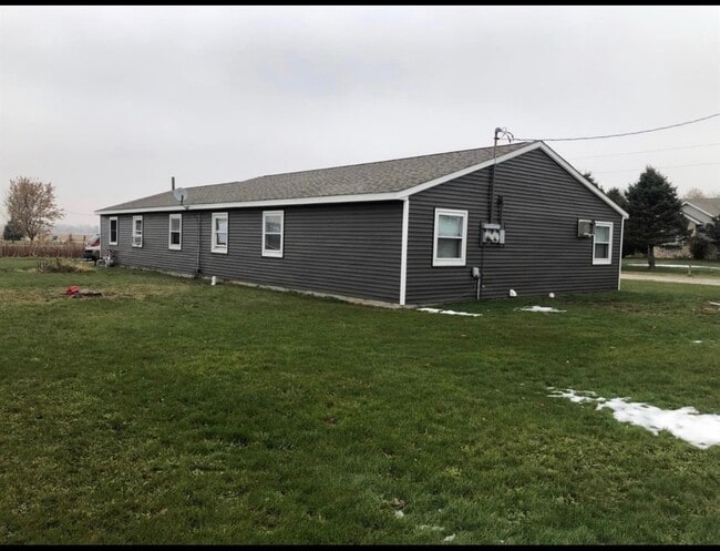 Building Photo - 290 S 368 E