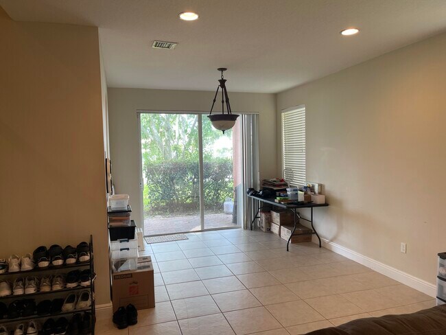 Building Photo - 9828 Stover Way