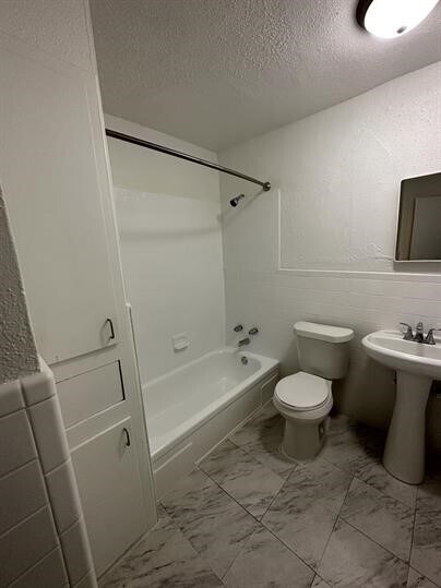 Building Photo - 4921 Crawford St
