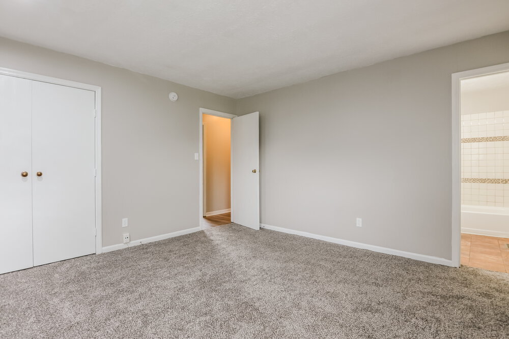 Building Photo - 5722 Pilgrim Dr