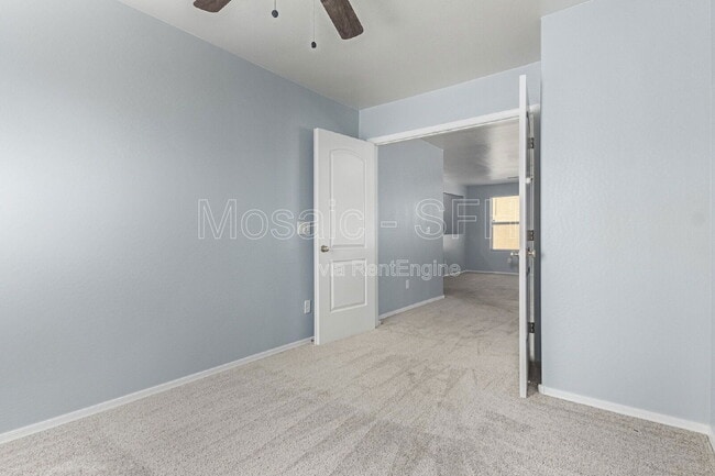 Building Photo - 1517 E Saint Catherine Ave