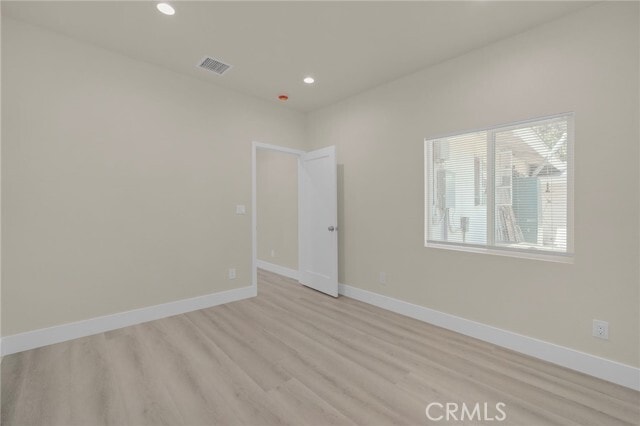 Building Photo - 1026 W Teresa St