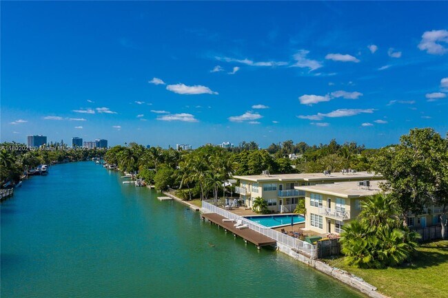 Building Photo - 350 S Shore Dr