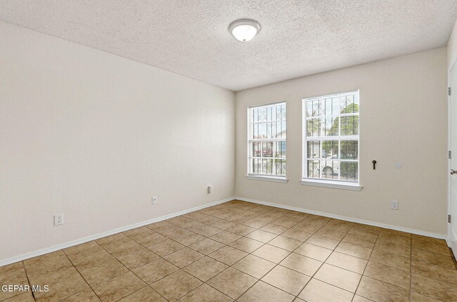 Building Photo - 12320 Robert Dahl Dr