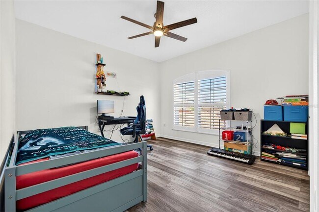 Building Photo - 8111 Santa Rosa Ct