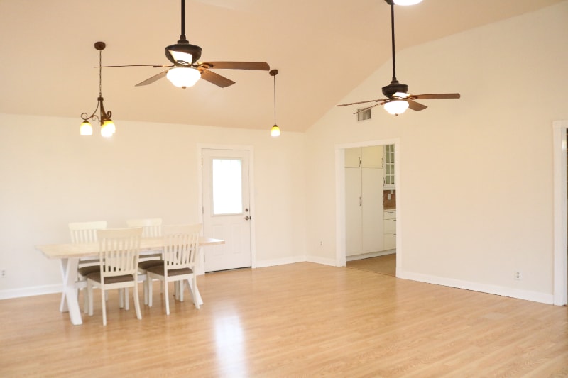 Building Photo - 7102 Moat Cove