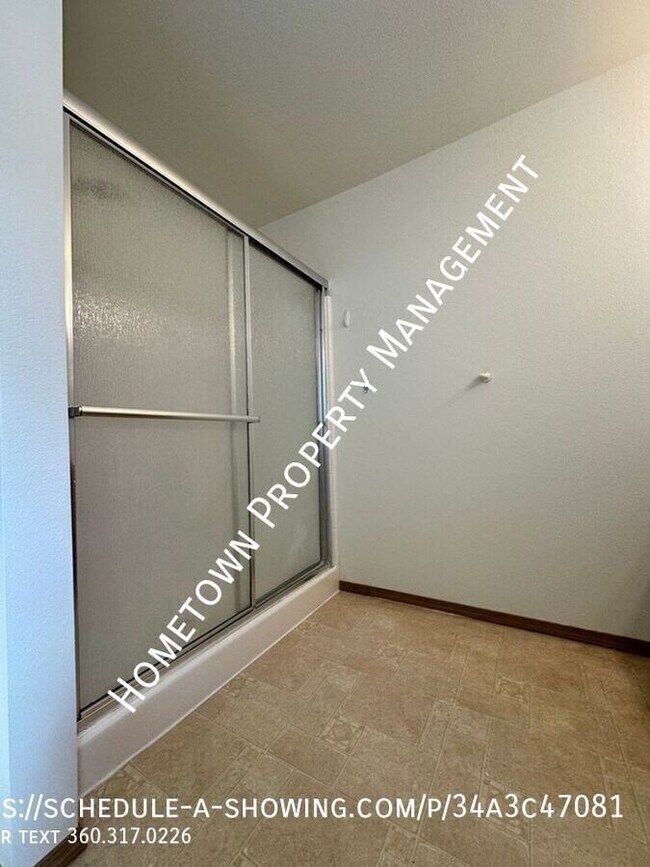 Building Photo - 6763 Steamer Dr SE