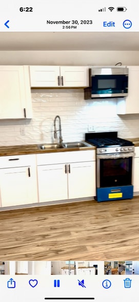 Building Photo - 1317 E 8th St