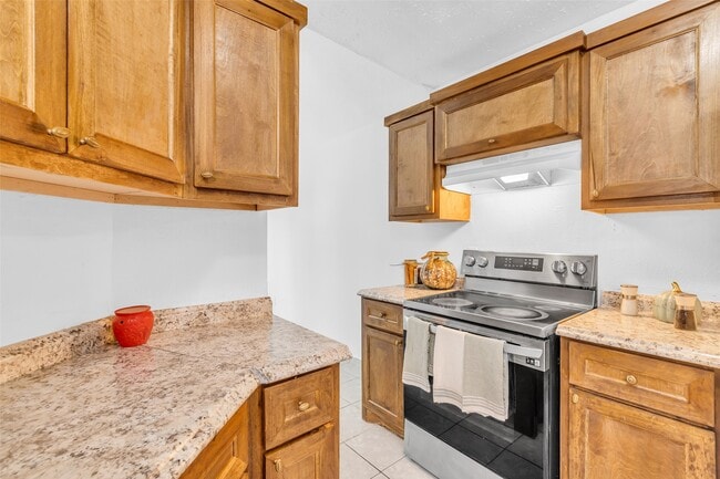 Building Photo - 7227 Greenyard Dr