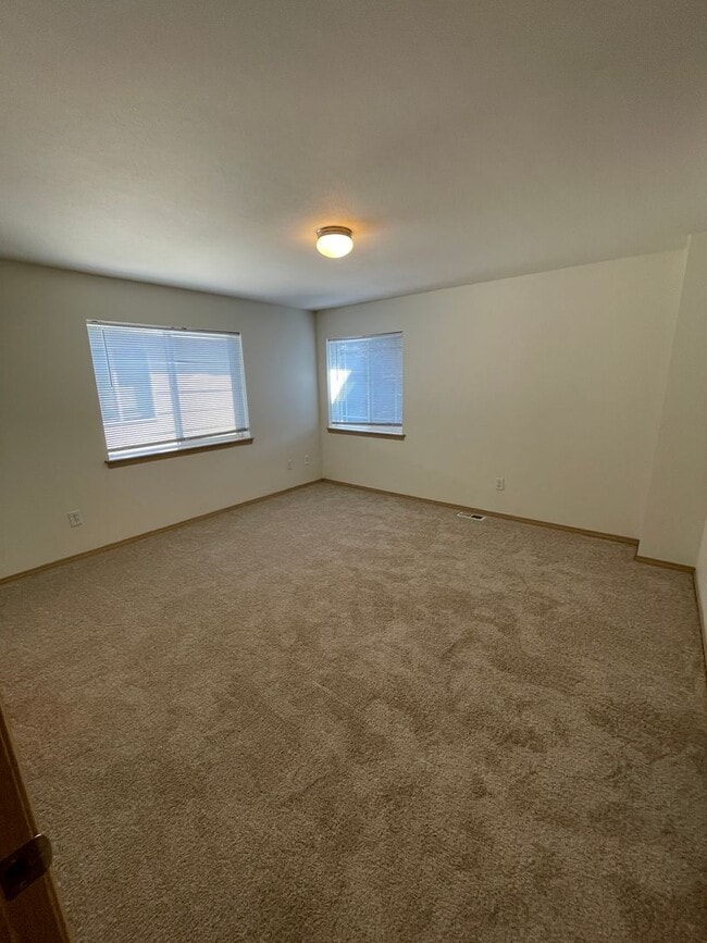 Building Photo - 4Bd/3Ba Bothell Home