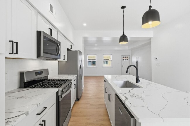 Building Photo - New Renovation - Sharpsburg