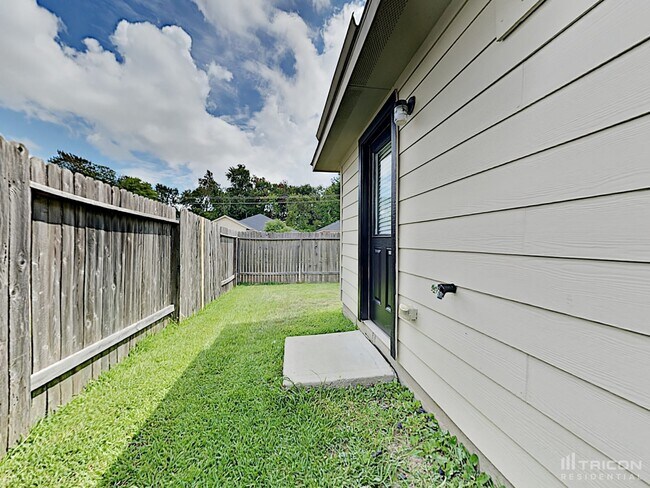 Building Photo - 2439 High Island Way