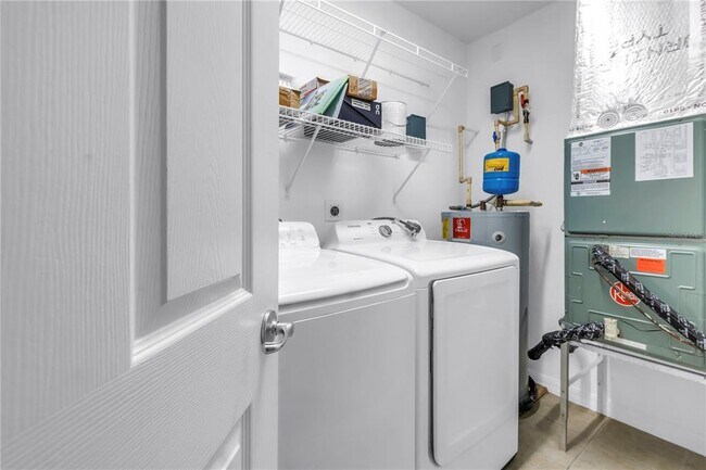 Building Photo - 316 8th St S