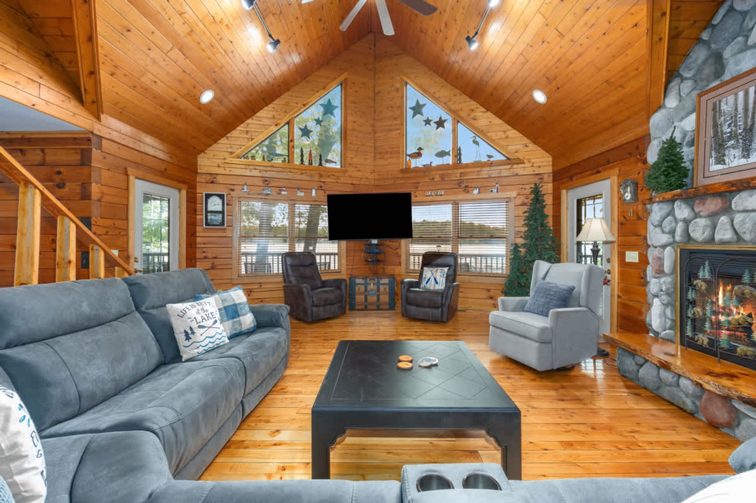 Building Photo - 5000 Gahan St NE