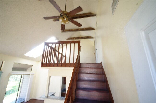 Building Photo - 8587 Sands Point Dr