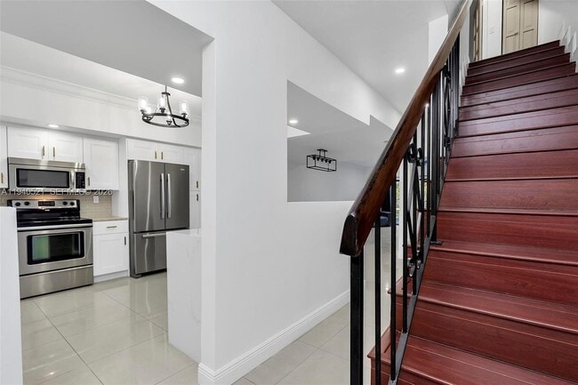 Building Photo - 8898 SW 62nd Terrace