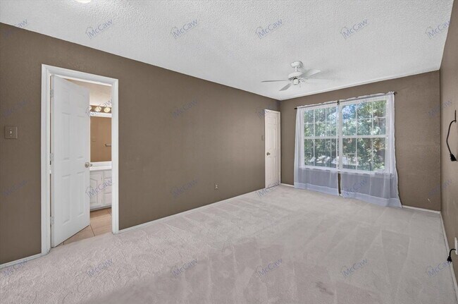 Building Photo - 7845 Ember Oaks Dr