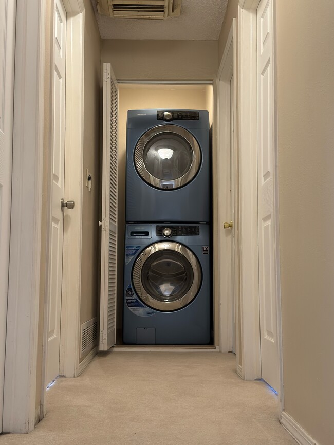 Building Photo - 19652 E Utah Pl